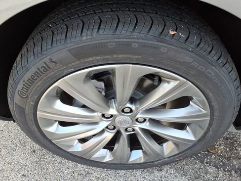 New 2026 Buick Envista Avenir image 13