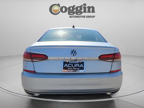 Used 2020 Volkswagen Passat 2.0T SE image 5