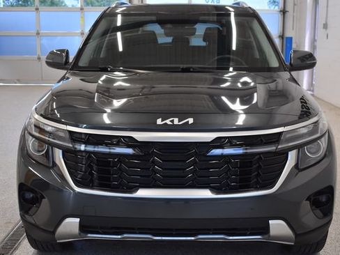 Used 2025 Kia Seltos S FWD image 3