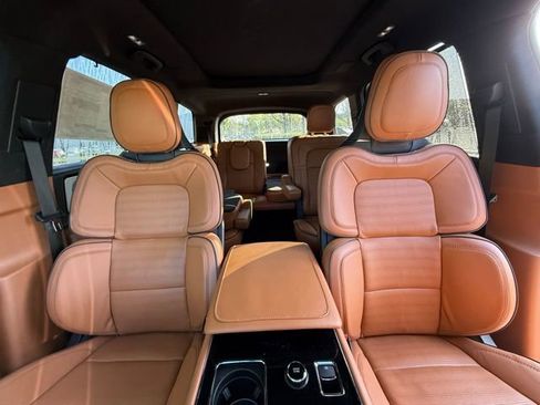 New 2025 Lincoln Aviator Black Label image 14