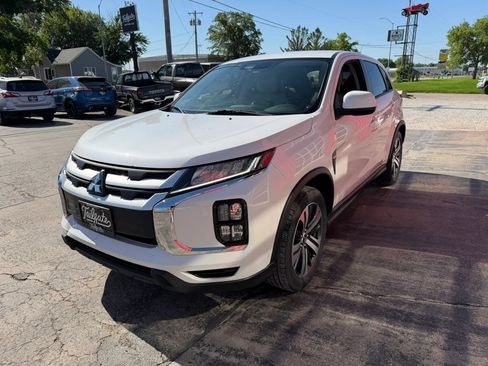 Used 2021 Mitsubishi Outlander Sport ES AWD/4WD image 4