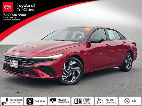 Used 2025 Hyundai Elantra Sport image 1