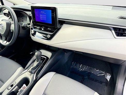 Used 2023 Toyota Corolla LE w/ LE Convenience Package image 27