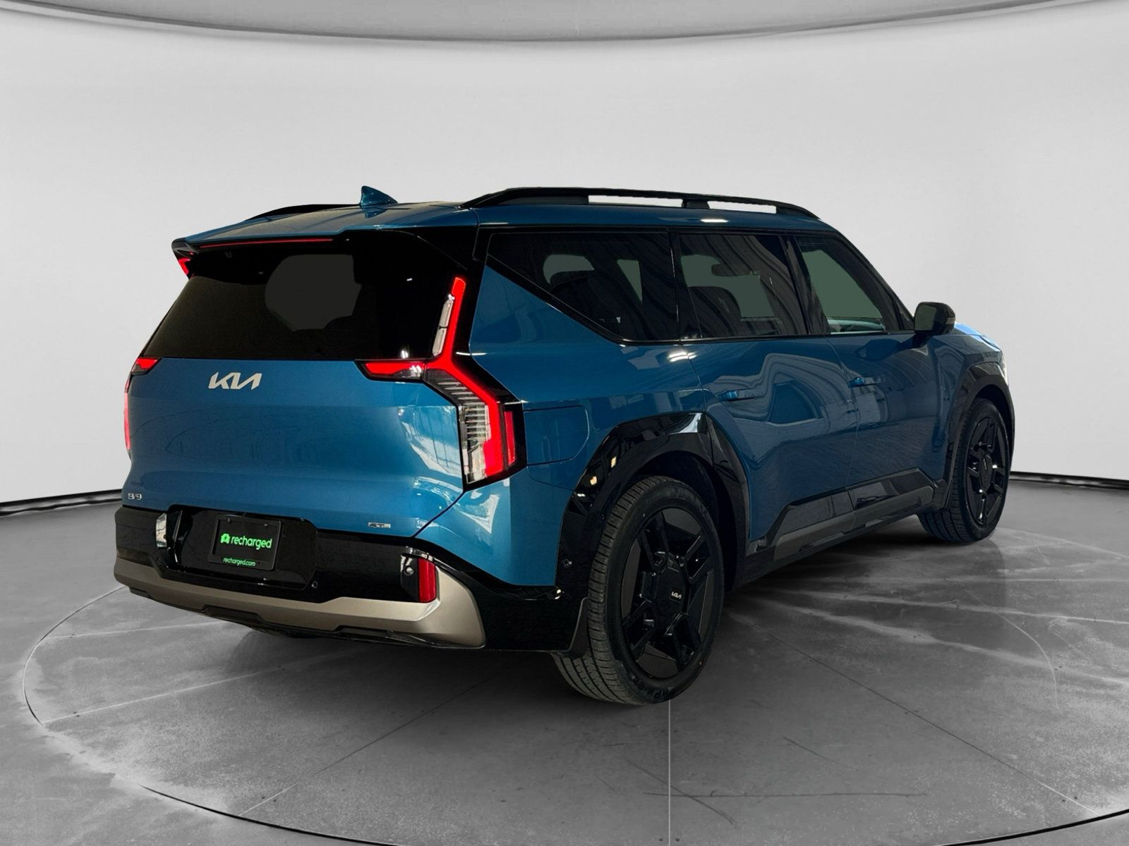 Used 2024 Kia EV9 GT-Line AWD/4WD image 3