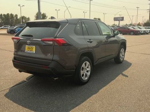 Used 2024 Toyota RAV4 LE AWD/4WD image 8