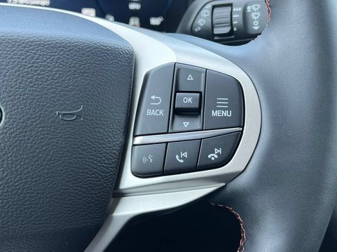 Used 2026 Ford Explorer Active w/ Active Comfort Package AWD/4WD image 23