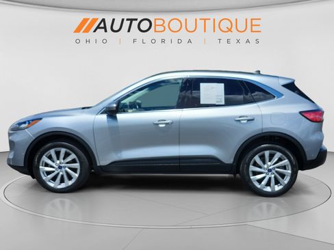 Used 2022 Ford Escape Titanium w/ Titanium Elite Package AWD/4WD image 2
