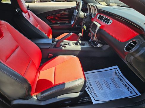 Used 2015 Chevrolet Camaro SS w/ Commemorative Special Edition RWD image 23