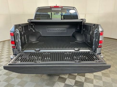 New 2026 Nissan Frontier SV image 7