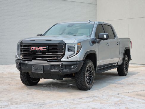 Used 2023 GMC Sierra 1500 AT4X AWD/4WD image 4
