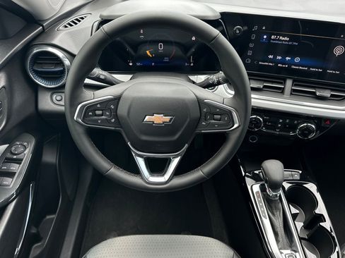 New 2026 Chevrolet Trax LT FWD image 14