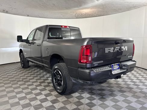 Used 2026 RAM 2500 Laramie AWD/4WD image 13