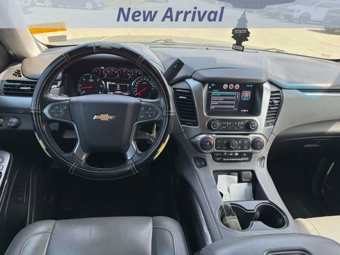Used 2015 Chevrolet Suburban LT image 11