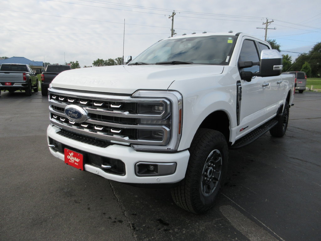 Used 2024 Ford F350 Platinum w/ Tremor Off-Road Package AWD/4WD image 11