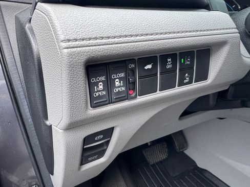 Used 2019 Honda Odyssey EX-L image 14