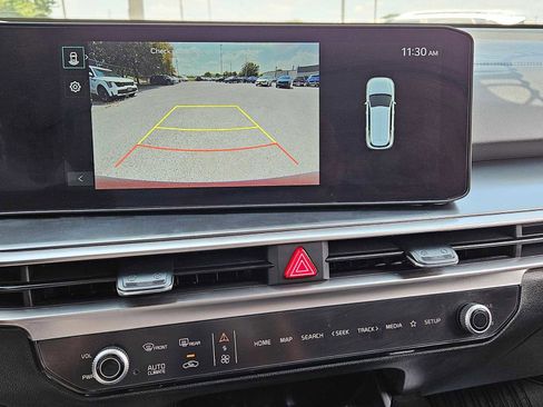 Certified 2025 Kia Sorento S w/ Panoramic Sunroof Package image 22