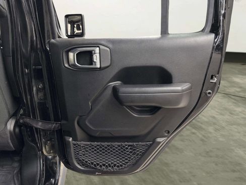 Used 2020 Jeep Wrangler Unlimited Sport image 21