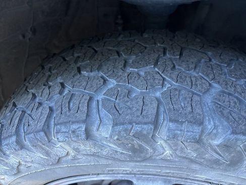 Used 2022 Subaru Crosstrek 2.5i Sport w/ Moonroof Package AWD/4WD image 2