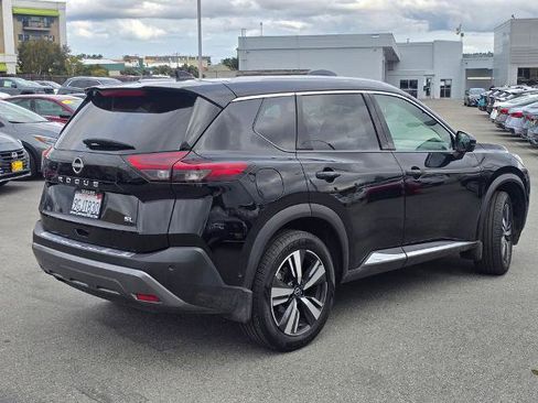 Certified 2022 Nissan Rogue SL w/ SL Premium Package image 4