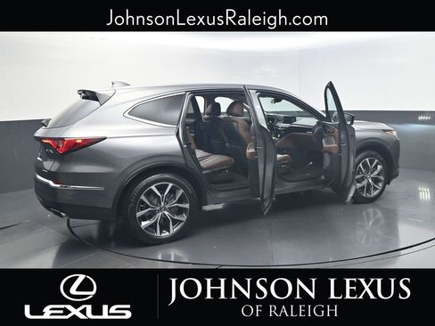 Used 2024 Acura MDX SH-AWD w/ Technology Package image 23