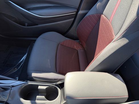 Used 2025 Toyota Corolla SE image 14