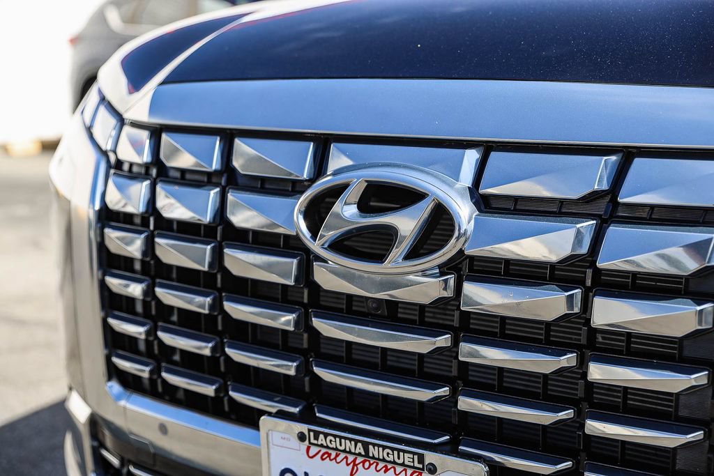 Certified 2025 Hyundai Palisade Calligraphy AWD/4WD image 11