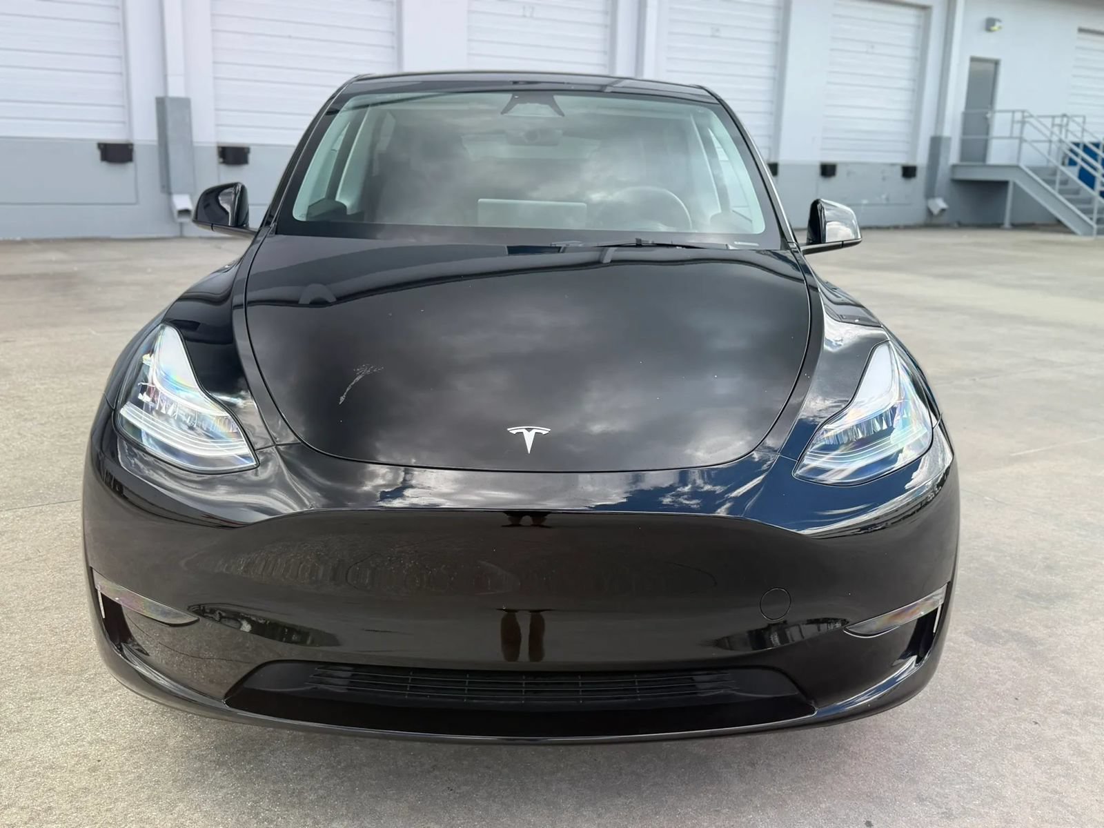 Used 2023 Tesla Model Y Long Range AWD/4WD image 3