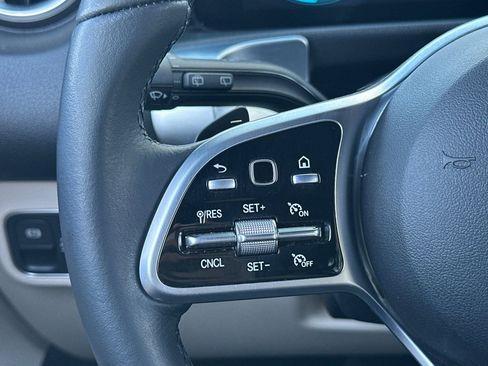 Certified 2022 Mercedes-Benz GLB 250 image 28