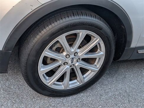 Used 2016 Ford Explorer Limited image 4