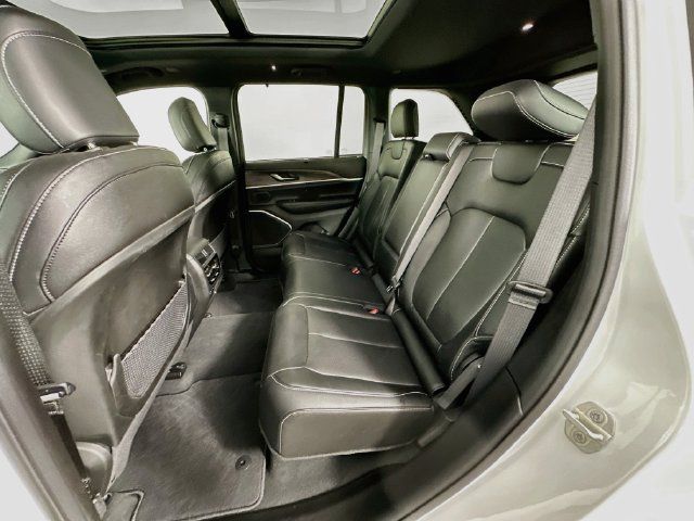 Used 2024 Jeep Grand Cherokee Limited 4xe AWD/4WD image 28