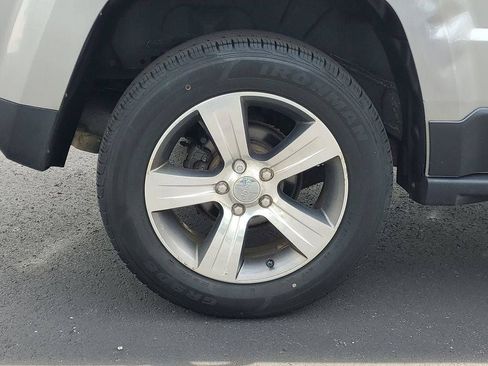 Used 2016 Jeep Patriot High Altitude AWD/4WD image 30
