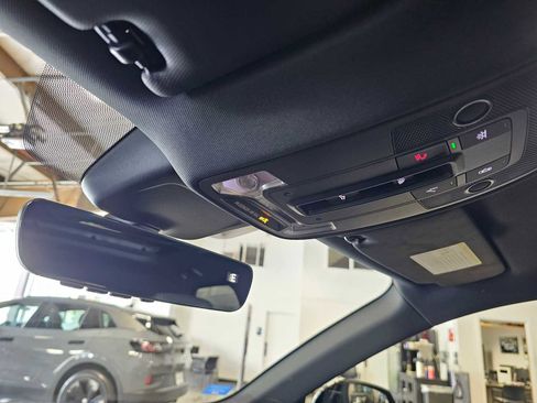 New 2025 Audi Q3 2.0T Premium image 31