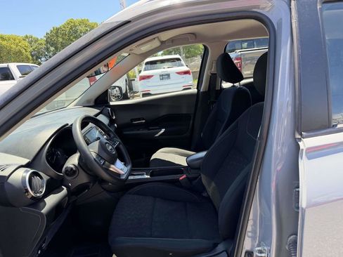 Used 2022 Nissan Kicks SV FWD image 18