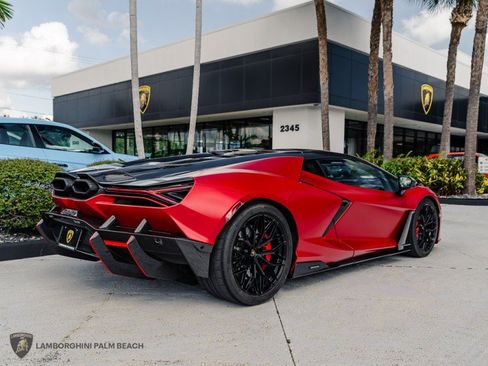 Used 2025 Lamborghini Revuelto AWD/4WD image 6
