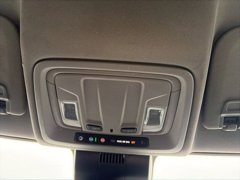 Used 2022 Chevrolet Silverado 1500 Custom image 22