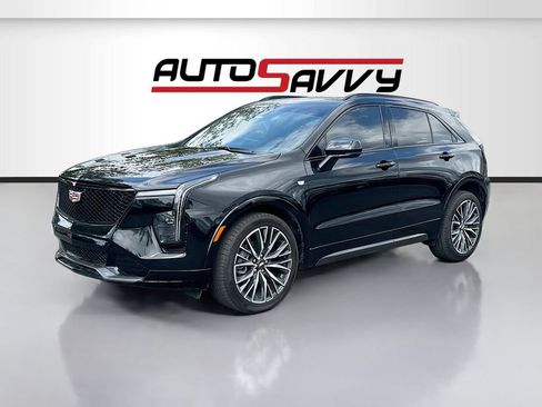 Used 2025 Cadillac XT4 Sport AWD/4WD image 3
