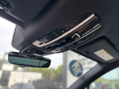 Used 2019 Porsche Cayenne image 35