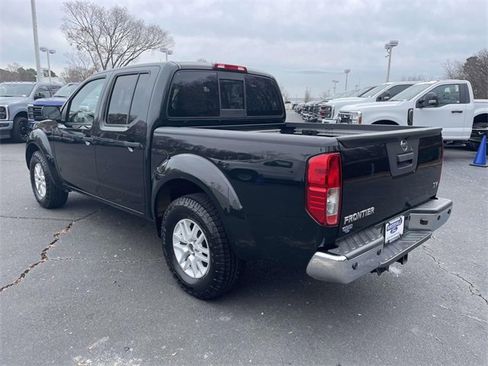 Used 2021 Nissan Frontier SV image 4