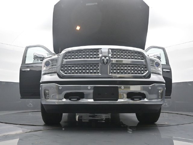 Used 2017 RAM 1500 Laramie w/ Convenience Group AWD/4WD image 58