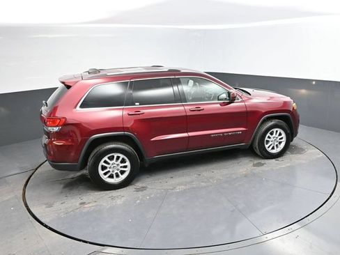 Used 2020 Jeep Grand Cherokee Laredo AWD/4WD image 36