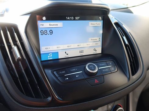 Used 2019 Ford Escape SE image 12