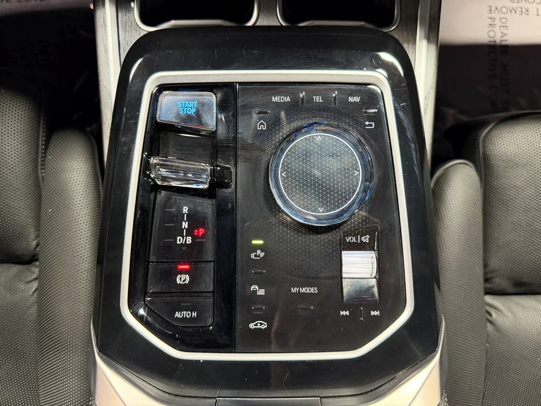 Used 2024 BMW i7 xDrive60 w/ Executive Package AWD/4WD image 23
