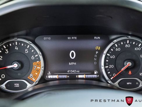 Used 2022 Jeep Renegade Latitude AWD/4WD image 22