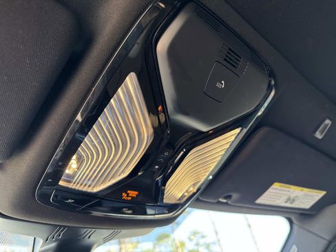 Used 2023 BMW 530i w/ Convenience Package image 34