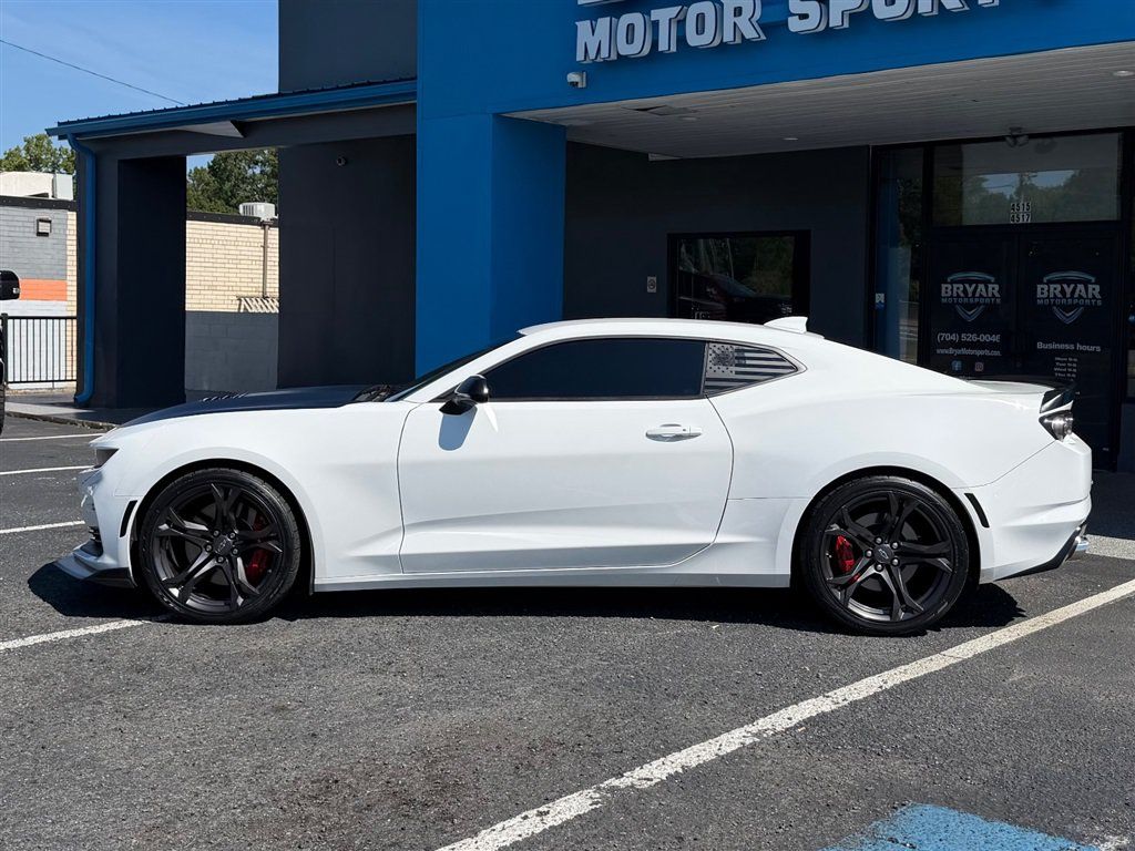 Used 2020 Chevrolet Camaro SS RWD image 3
