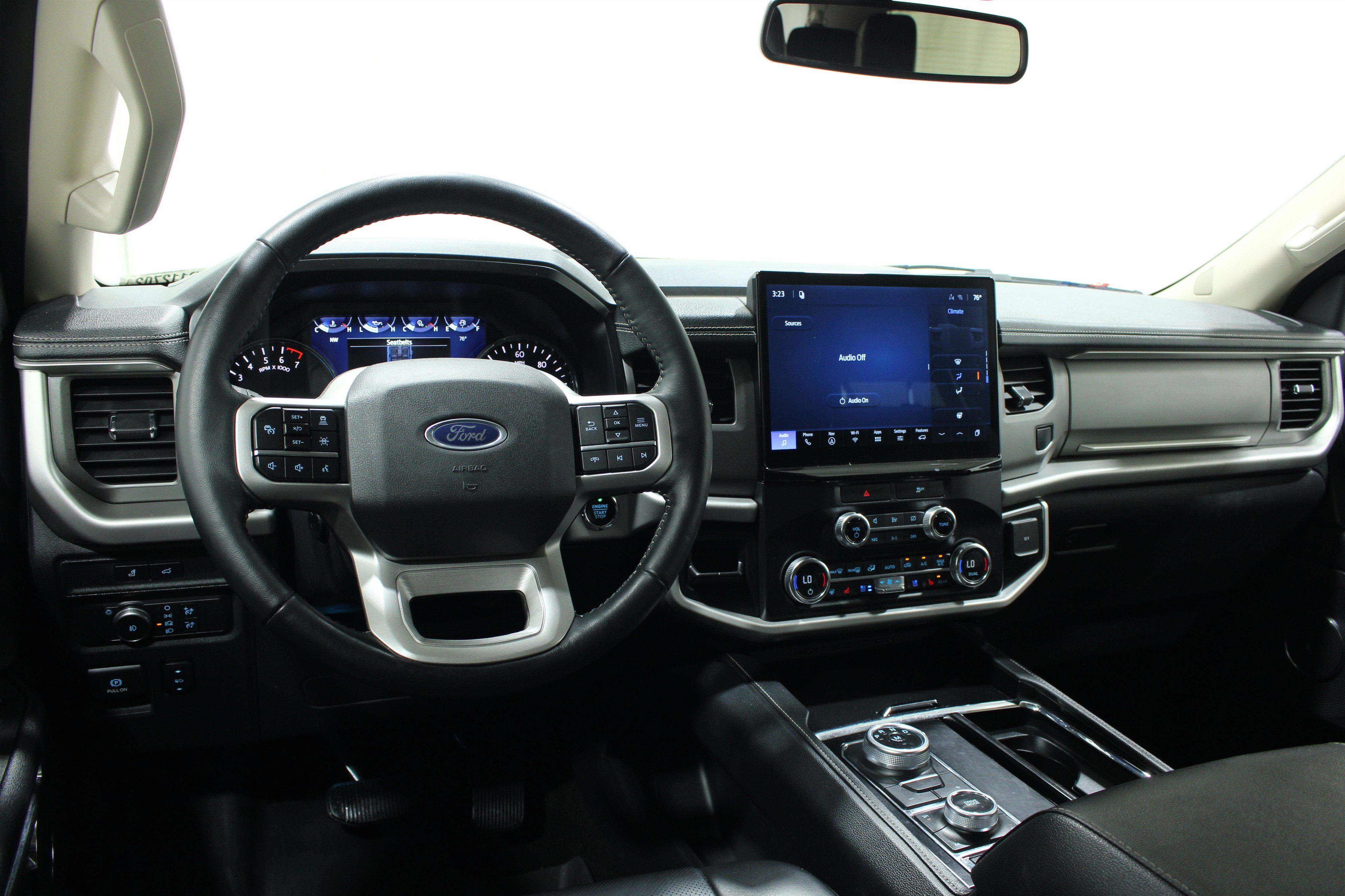 Used 2022 Ford Expedition Max XLT AWD/4WD image 2