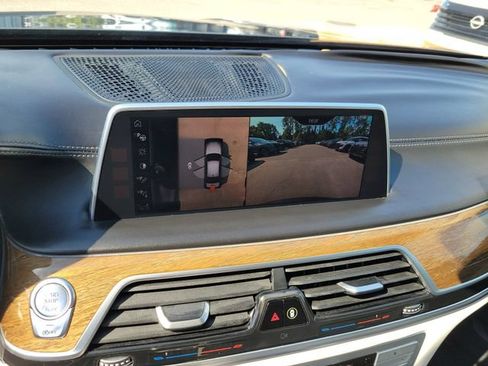 Used 2016 BMW 750i xDrive AWD/4WD image 26