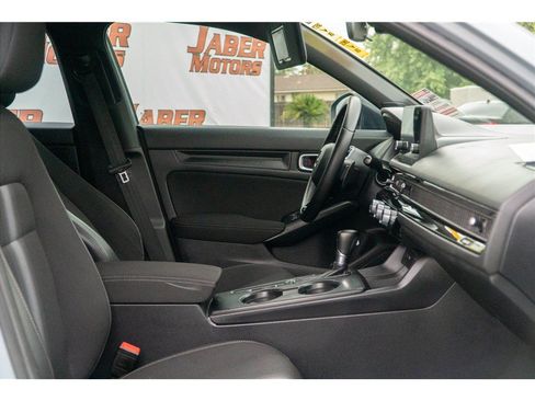 Used 2024 Honda Civic Sport image 9