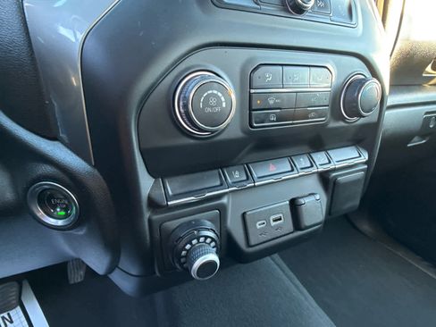 Used 2024 Chevrolet Silverado 2500 Custom w/ Z71 Off-Road Package image 19