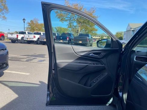 Used 2022 Chevrolet Equinox Premier image 20